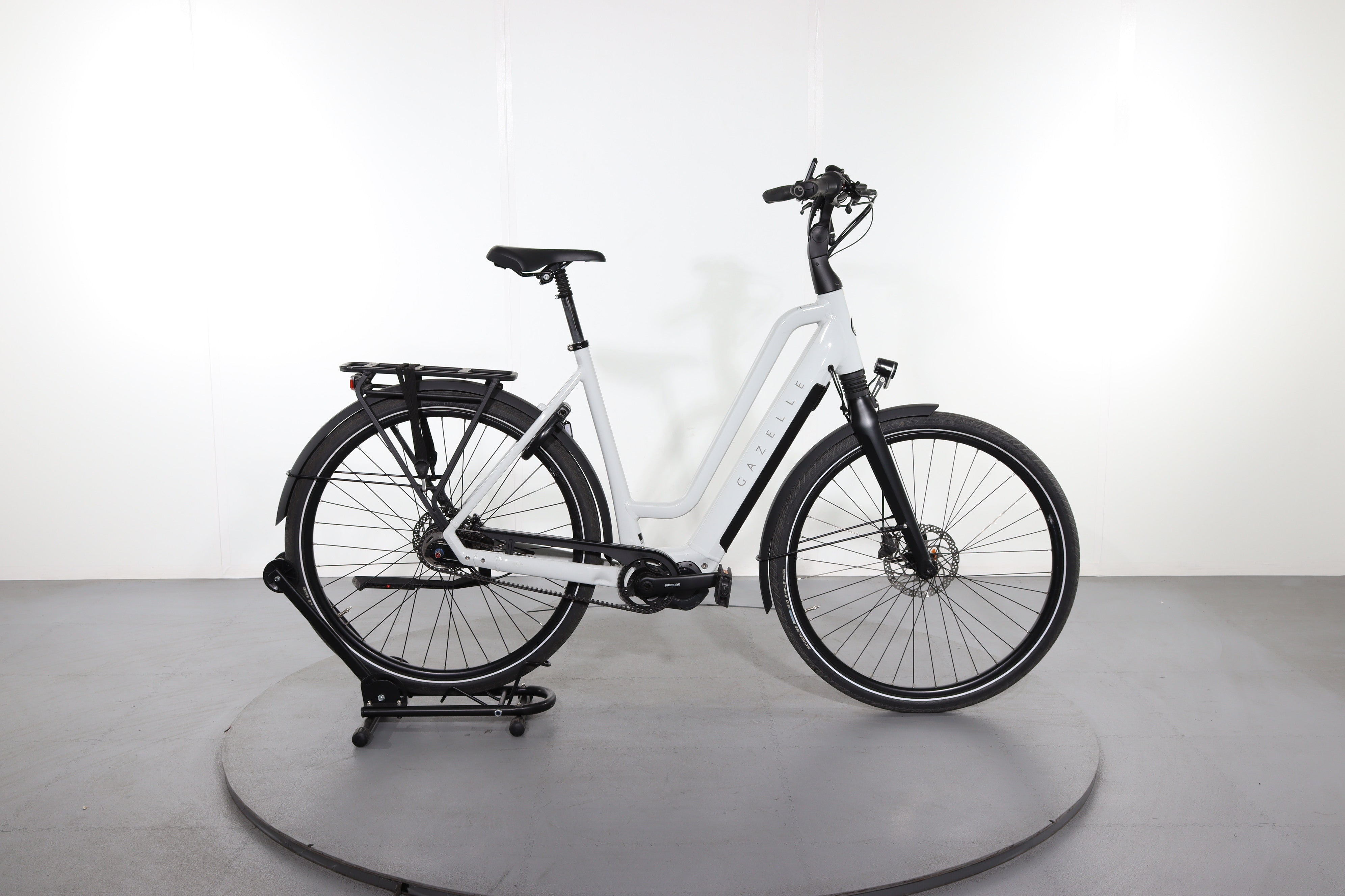 Vélo électrique urbain autonomie : Gazelle Chamonix C5