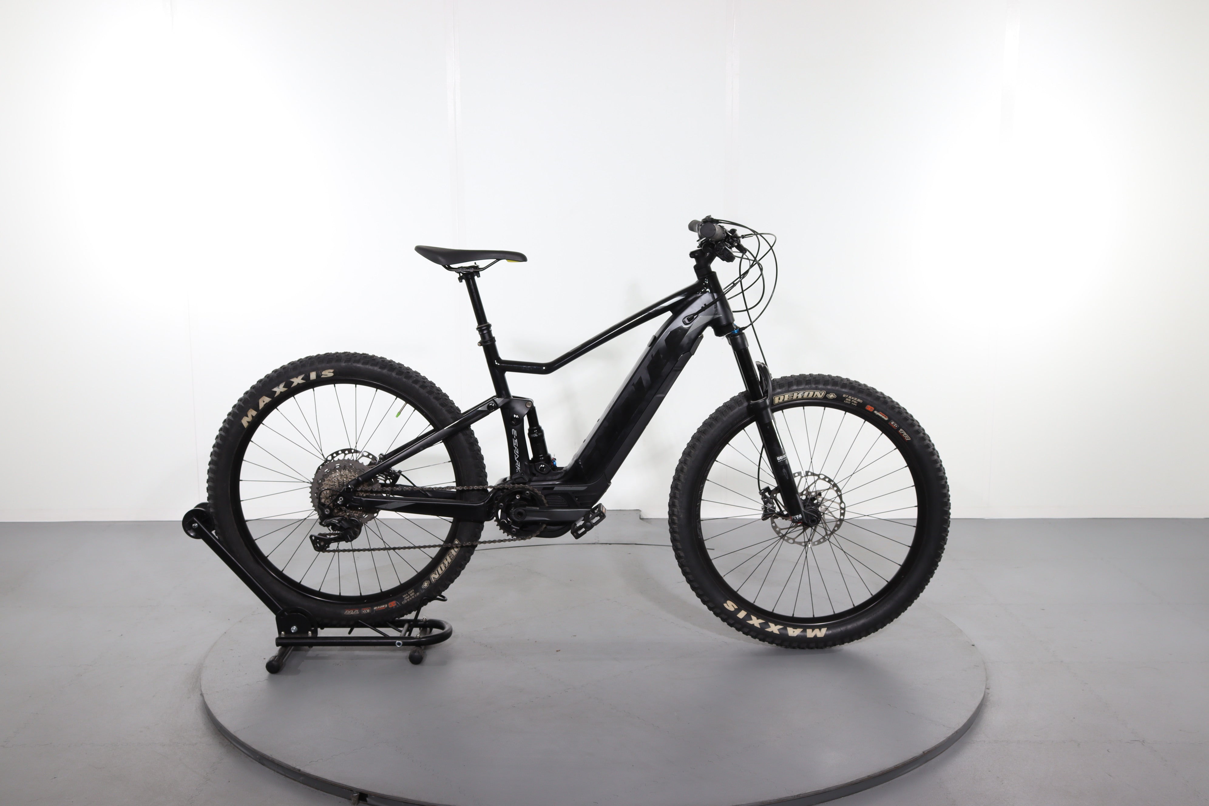 Electric Bike Olmo Bike Shop 2025 Electric Olmo E-bro E-race Bike