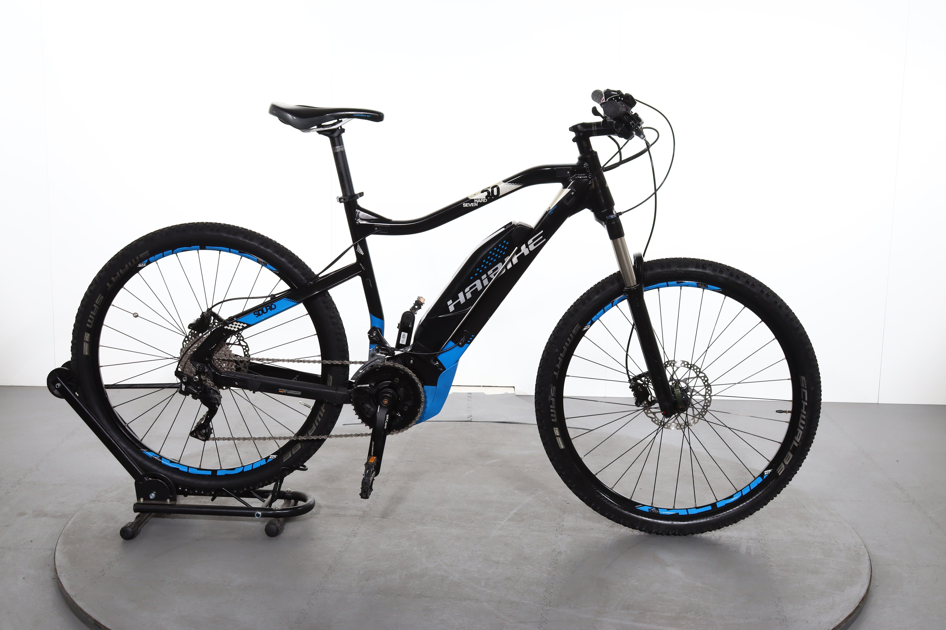 acid fahrradständer Cube CM Pure black – Bike & E-Bike Store der Fitstore24.com Zanier GmbH Rennradfahren nach Kreuzband-OP: Wann Category:Kinder Jugend Fahrräder_RST CAPA T 24  50mm Travel  Soft Spring  Alloy Steerer Ausführung:Einzelner Aufbewahrungskorb