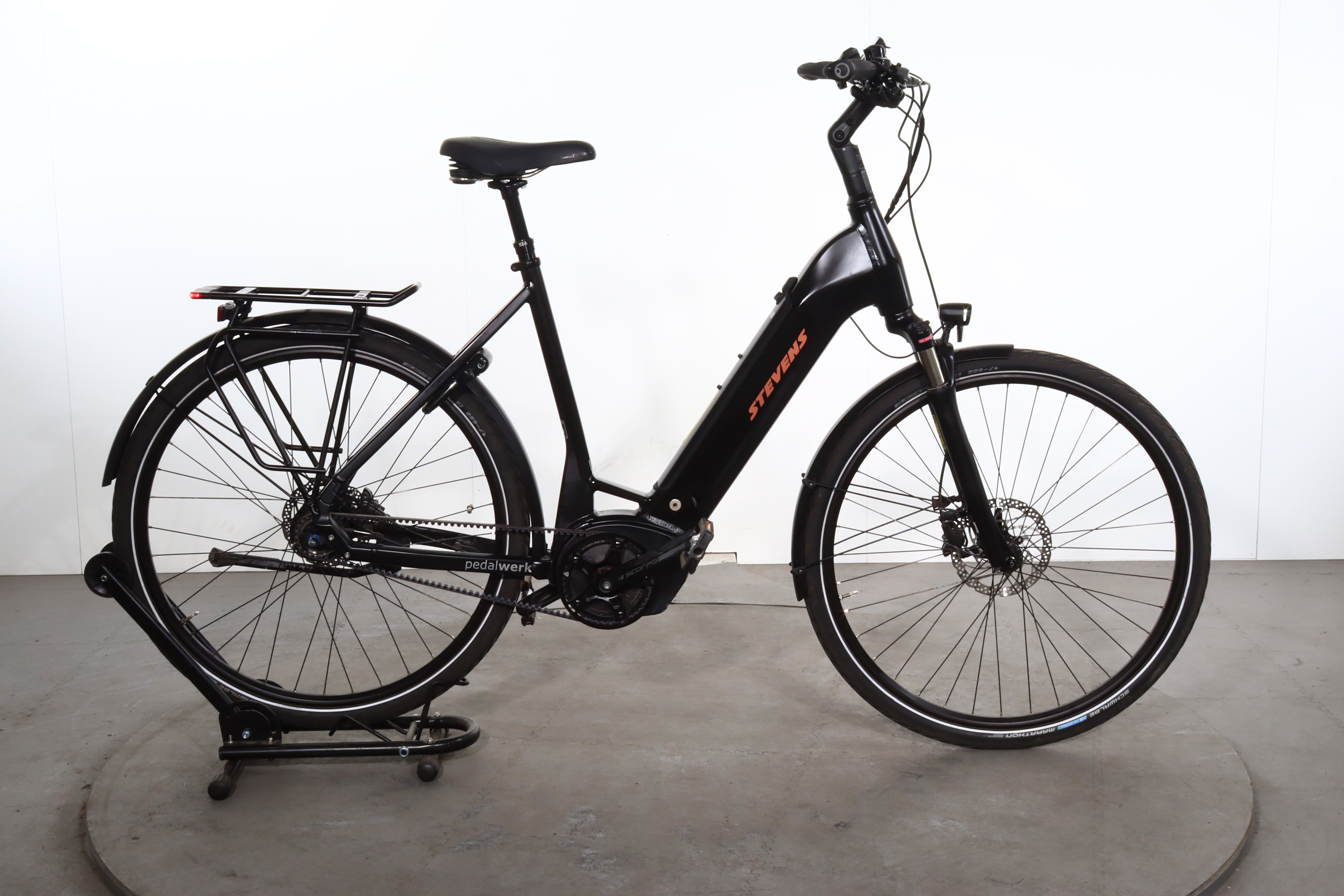 Stevens E-Courier Luxe - Main Image