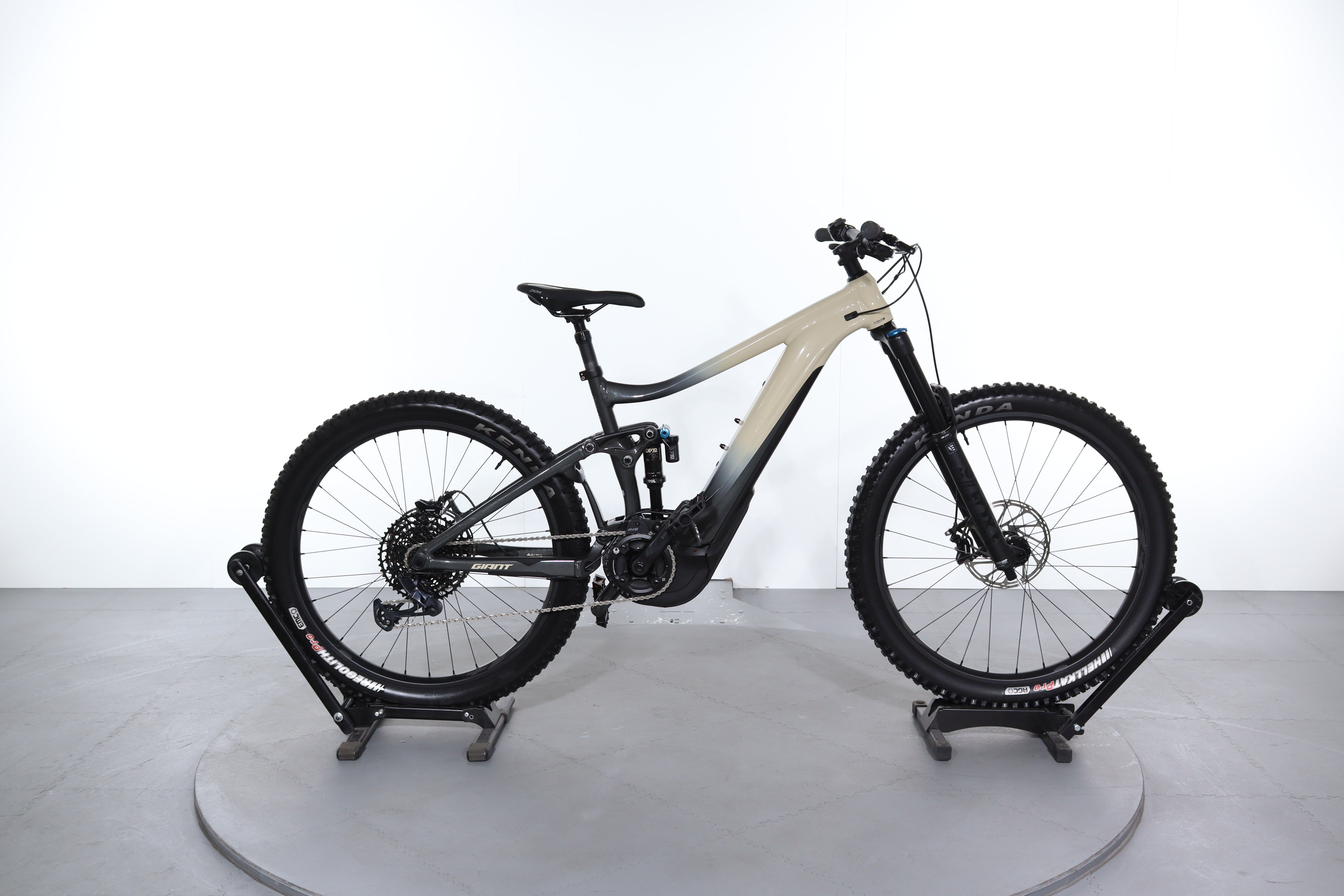 Giant Reign Giant Trance Ebike Giant Reign Trance E+ Pro 2022 Test
